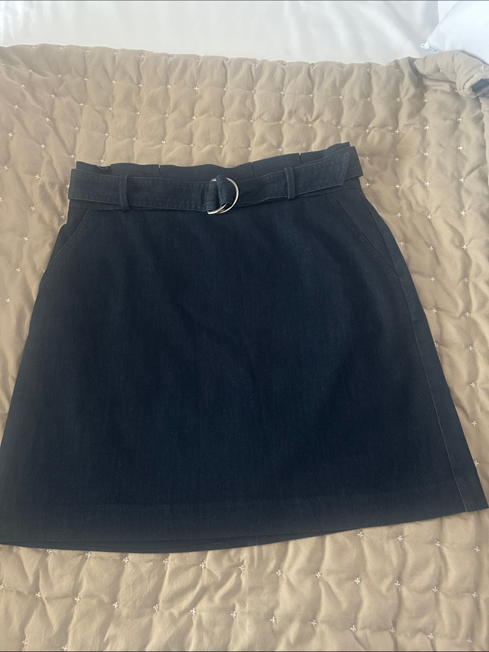 Classic A-Line Belted Skirt w/side pockets.